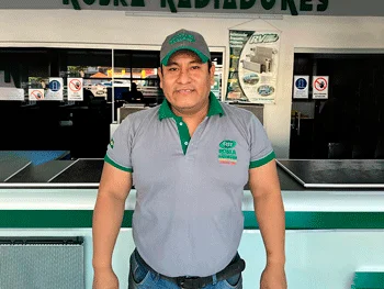  Erick Flores
